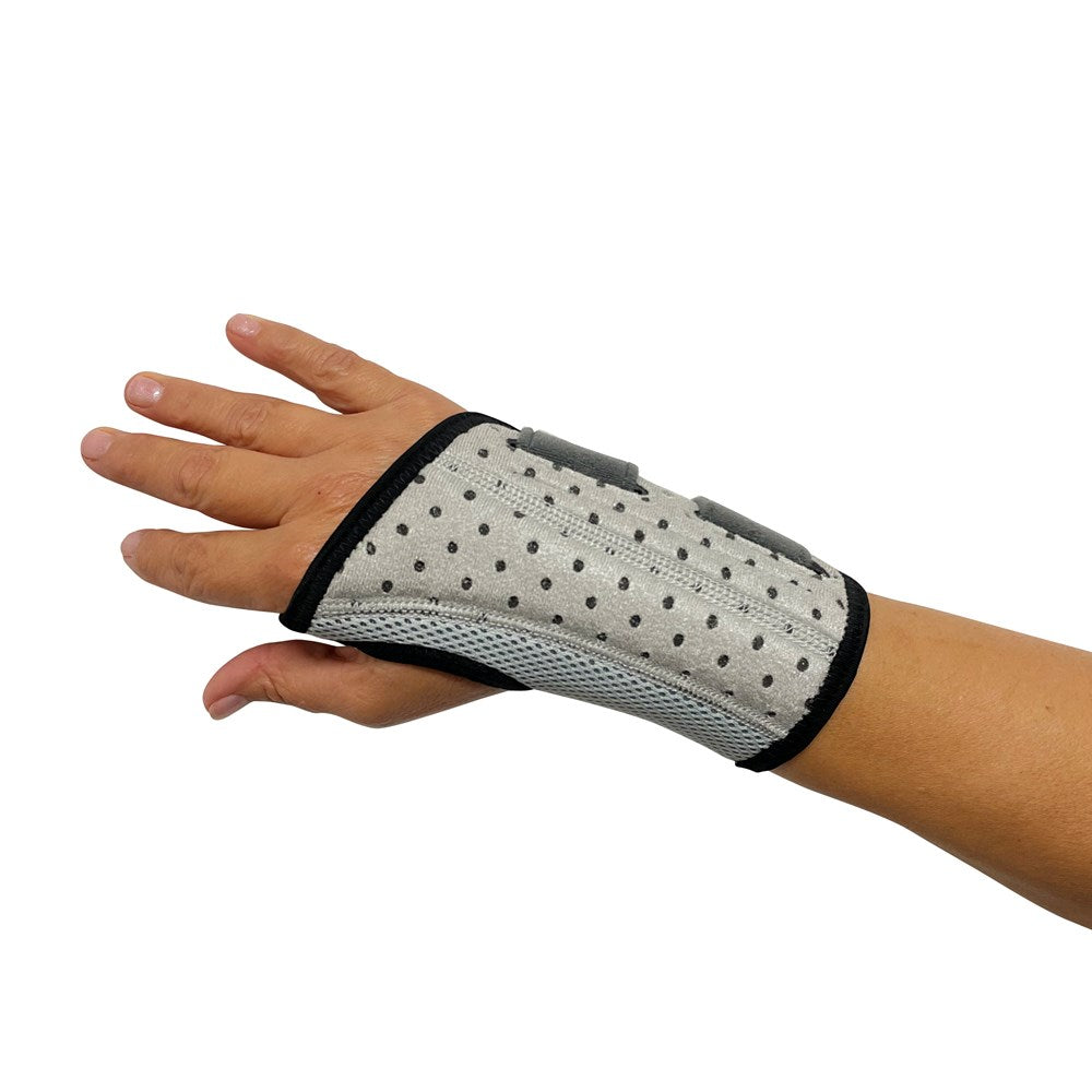 This is an excellent brace to help with a wrist ligament strain or a wrist joint and can also assist with post-operative wrist recovery.